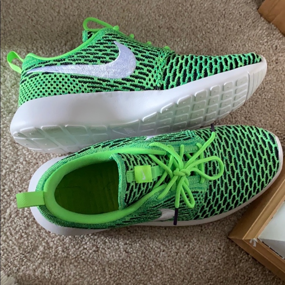 Nike Free Knits